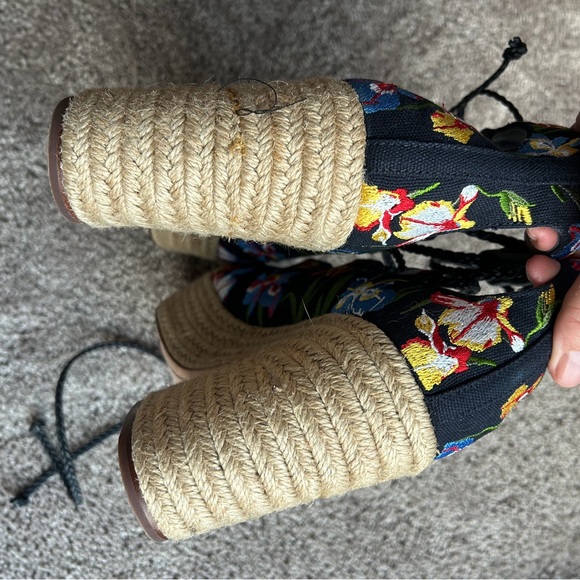 Tory Burch Black Floral Embroidered Espadrille Heeled Sandals - Picture 4 of 7